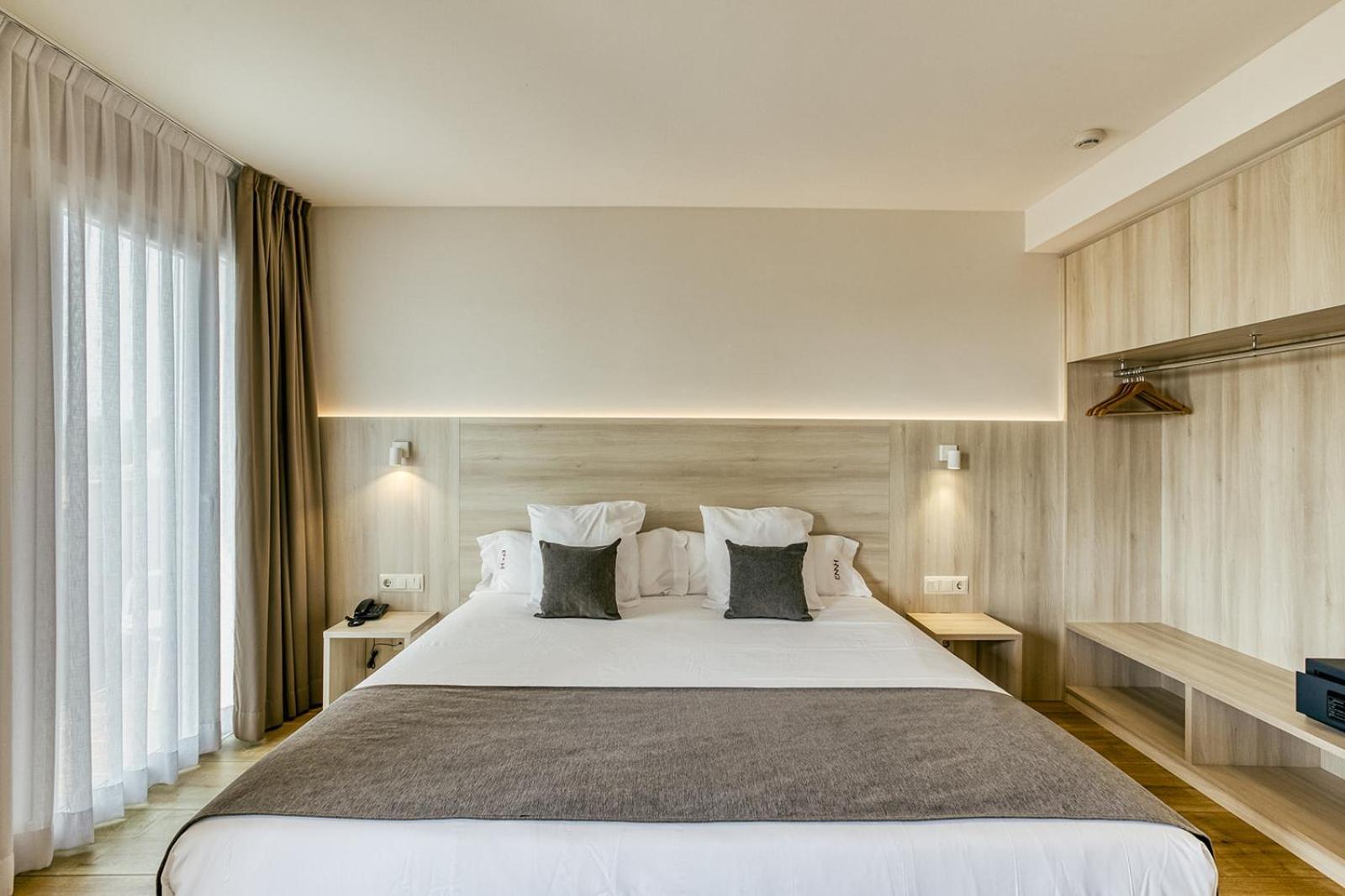 Hotel Emporium - Adults Only Castello  D'Empuries Esterno foto