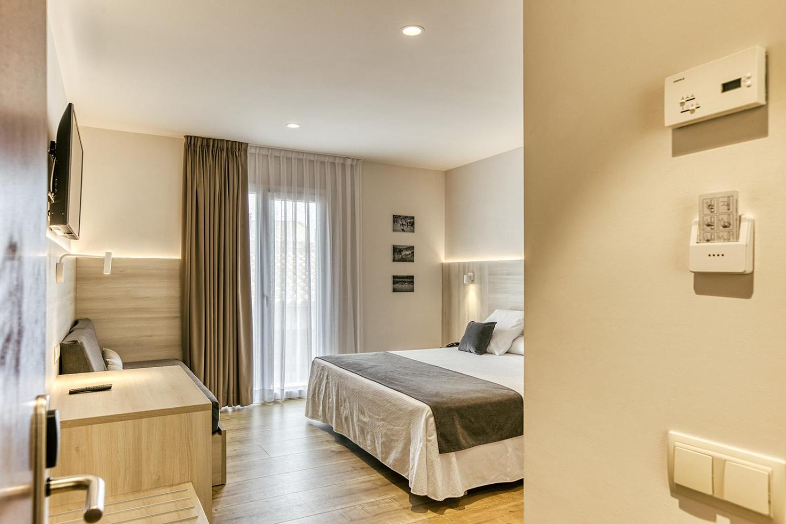 Hotel Emporium - Adults Only Castello  D'Empuries Esterno foto